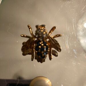 Panetta EUC VINTAGE Bee Brooch with intricate details & sparkling rhinestones.